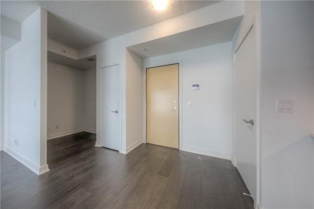 404 - 30 Nelson St, Condo with 1 bedrooms, 1 bathrooms and 0 parking in Toronto ON | Image 3