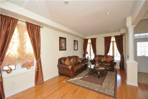 3328 Chief Mbulu Way, House detached with 4 bedrooms, 5 bathrooms and 2 parking in Mississauga ON | Image 3
