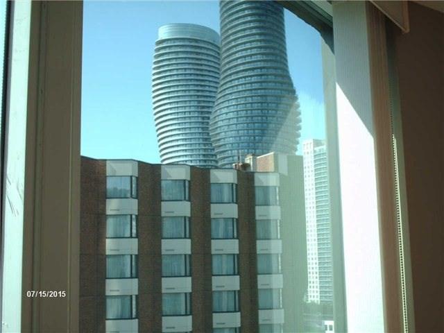 1108 - 208 Enfield Pl, Condo with 2 bedrooms, 2 bathrooms and 1 parking in Mississauga ON | Image 12
