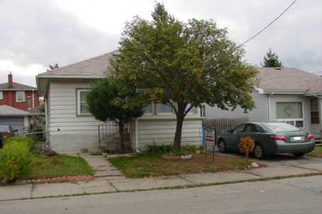 5 Birch Tree Crt, House detached with 3 bedrooms, 2 bathrooms and 1 parking in Toronto ON | Image 1