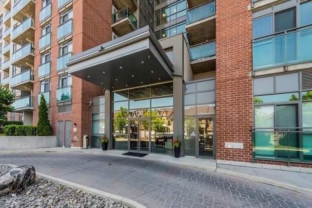 718 - 120 Dallimore Circ, Condo with 2 bedrooms, 2 bathrooms and 1 parking in Toronto ON | Image 2