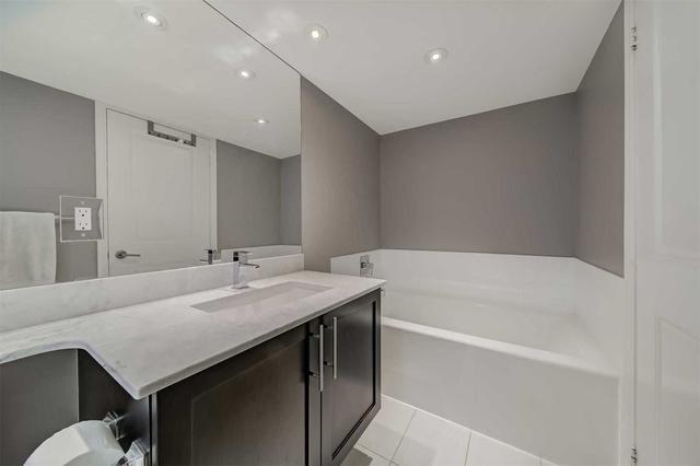th10 - 6 Pirandello St, Townhouse with 2 bedrooms, 2 bathrooms and 1 parking in Toronto ON | Image 9
