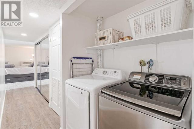 1204, - 1100 8 Avenue Sw, Condo with 2 bedrooms, 1 bathrooms and 1 parking in Calgary AB | Image 23