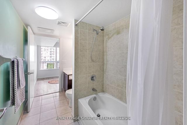 926 - 38 Joe Shuster Way, Condo with 2 bedrooms, 1 bathrooms and 0 parking in Toronto ON | Image 4