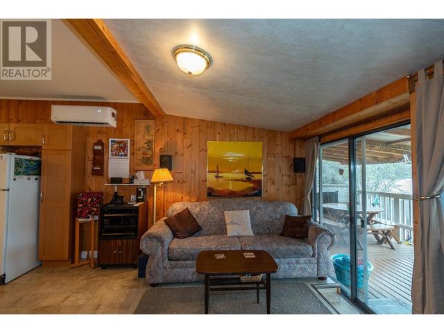 8518 - 97a Highway Unit# 5, Home with 2 bedrooms, 1 bathrooms and 4 parking in North Okanagan F BC | Image 10