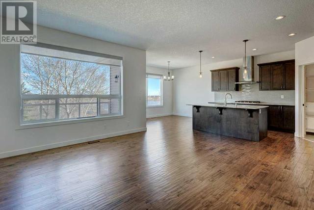 40 Drake Landing Heights, House detached with 4 bedrooms, 3 bathrooms and 2 parking in Okotoks AB | Image 7