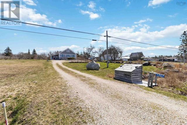 1267 Sandy Point Road, House detached with 3 bedrooms, 1 bathrooms and null parking in Shelburne MD NS | Image 41