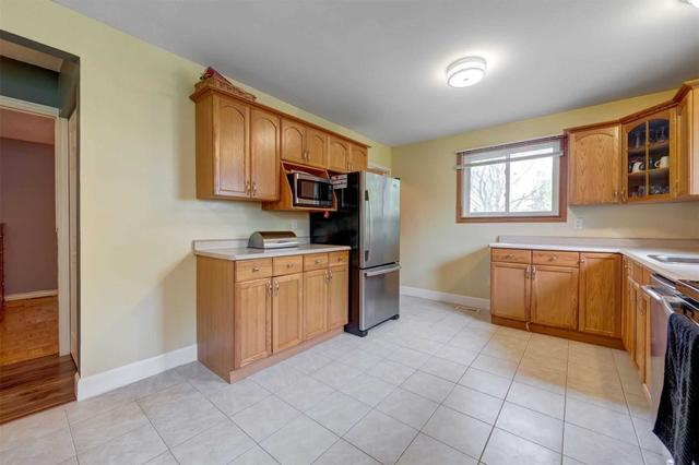 29 Buckhorn Rd, House detached with 3 bedrooms, 1 bathrooms and 4 parking in Kawartha Lakes ON | Image 11