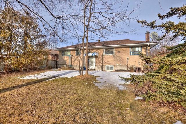15 Glengarry Rd, House detached with 4 bedrooms, 3 bathrooms and 6 parking in St. Catharines ON | Image 20
