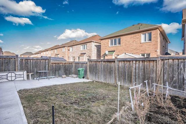 75 Tomabrook Cres, House detached with 4 bedrooms, 5 bathrooms and 6 parking in Brampton ON | Image 28