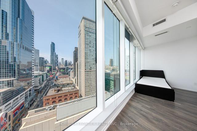 1513 - 197 Yonge St, Condo with 0 bedrooms, 1 bathrooms and 0 parking in Toronto ON | Image 15