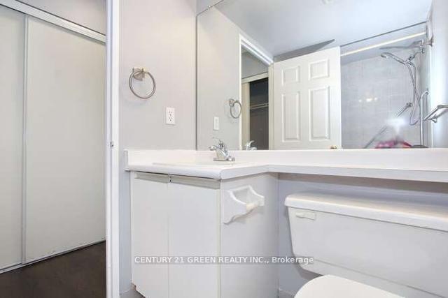 1005 - 2177 Burnhamthorpe Rd, Condo with 2 bedrooms, 2 bathrooms and 2 parking in Mississauga ON | Image 22