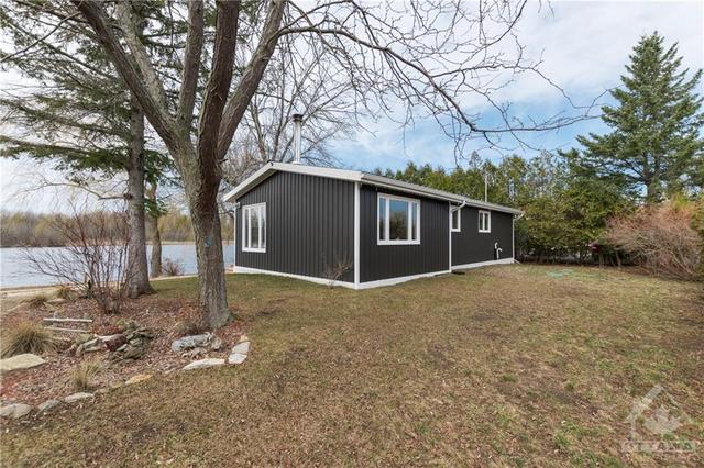 4412 Rideau River Road, House detached with 3 bedrooms, 1 bathrooms and 5 parking in North Grenville ON | Image 25