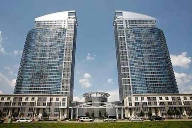 2102 - 36 Lee Centre Dr, Condo with 1 bedrooms, 1 bathrooms and 1 parking in Toronto ON | Card Image