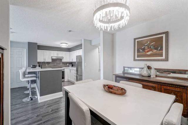 812 - 190 Manitoba St, Condo with 2 bedrooms, 2 bathrooms and 2 parking in Toronto ON | Image 2