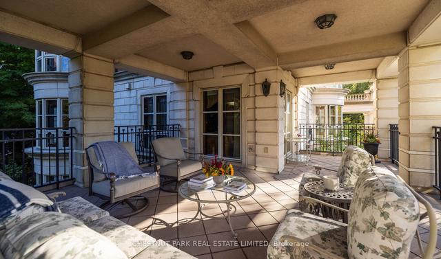 2a - 1 Chedington Pl, Condo with 2 bedrooms, 4 bathrooms and 2 parking in Toronto ON | Image 4