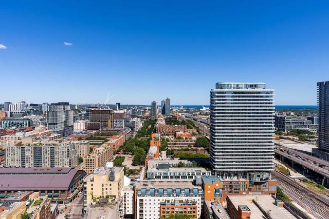 ph 01 - 2a Church St, Condo with 3 bedrooms, 2 bathrooms and 1 parking in Toronto ON | Image 5
