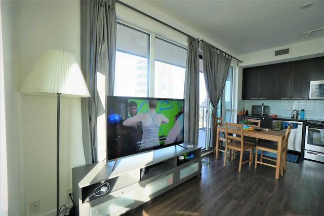 1007 - 10 Park Lawn Rd, Condo with 2 bedrooms, 2 bathrooms and 1 parking in Toronto ON | Image 10