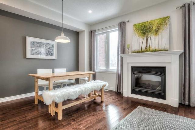 29 Belanger Cres, House attached with 4 bedrooms, 4 bathrooms and 2 parking in Toronto ON | Image 3