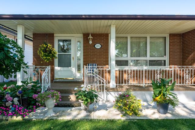 5061 University Ave, House detached with 3 bedrooms, 2 bathrooms and 5 parking in Niagara Falls ON | Image 36