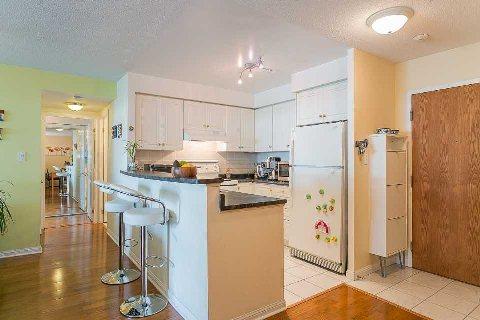 218 - 23 Lorraine Dr, Condo with 2 bedrooms, 2 bathrooms and 2 parking in Toronto ON | Image 6