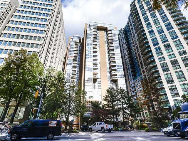 ter 10 - 278 Bloor St E, Condo with 3 bedrooms, 2 bathrooms and 1 parking in Toronto ON | Image 1