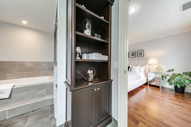 th300 - 25 Greenview Ave, Townhouse with 3 bedrooms, 3 bathrooms and 2 parking in Toronto ON | Image 18