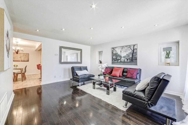 575 Meadowvale Rd, House detached with 2 bedrooms, 3 bathrooms and 7 parking in Toronto ON | Image 32