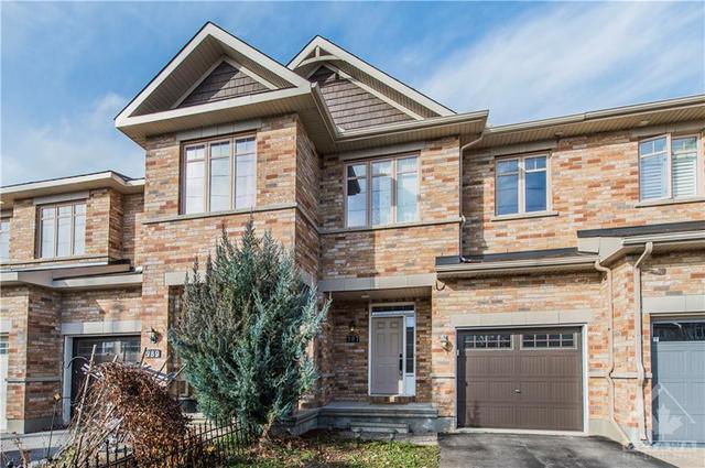 987 Klondike Road, Townhouse with 3 bedrooms, 3 bathrooms and 3 parking in Ottawa ON | Image 1