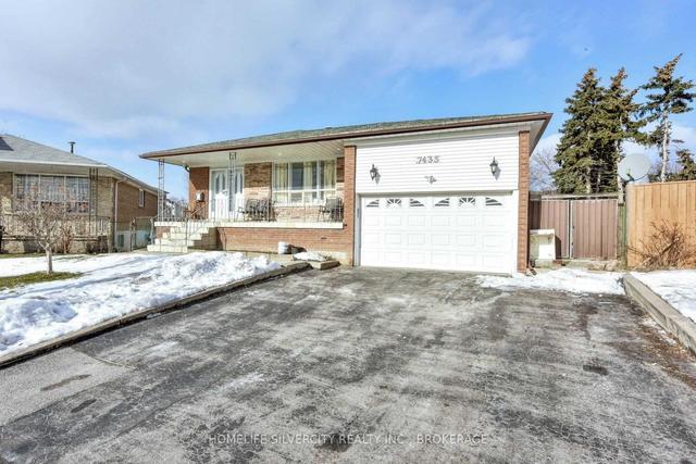 7433 Sills Rd, House detached with 4 bedrooms, 3 bathrooms and 4.5 parking in Mississauga ON | Image 12