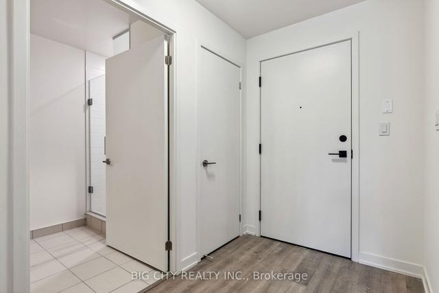 914b - 292 Verdale Crossing, Condo with 2 bedrooms, 2 bathrooms and 1 parking in Markham ON | Image 17