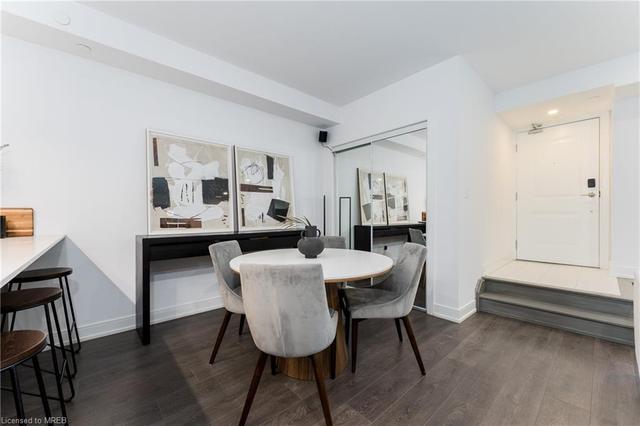 21 - 28 Marina Avenue, House attached with 2 bedrooms, 2 bathrooms and 1 parking in Toronto ON | Image 2