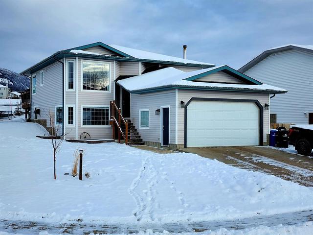 10836 Stern Cres, House detached with 4 bedrooms, 2 bathrooms and 4 parking in Greenview No. 16 AB | Image 13