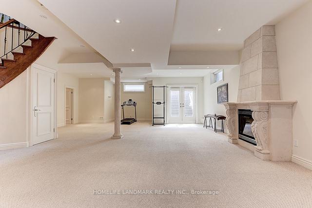 319 Princess Ave, House detached with 5 bedrooms, 7 bathrooms and 6 parking in Toronto ON | Image 30