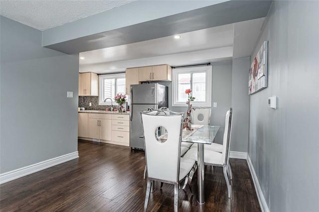 82 Enmount Dr, Townhouse with 3 bedrooms, 2 bathrooms and 2 parking in Brampton ON | Image 6