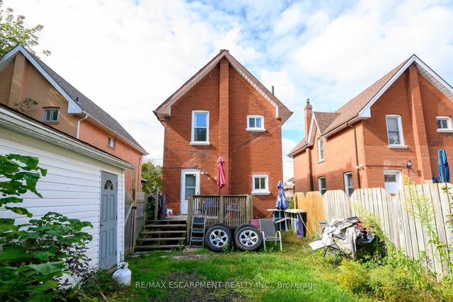 207 Rawdon St, House detached with 3 bedrooms, 1 bathrooms and 4 parking in Brantford ON | Image 25