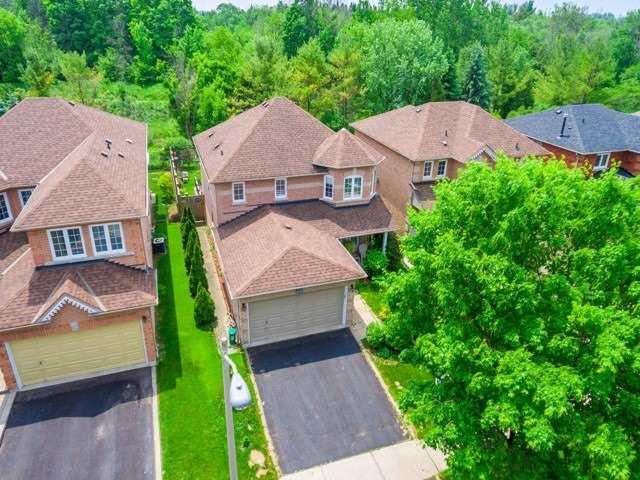 11 Annie Cres, House detached with 4 bedrooms, 3 bathrooms and 4 parking in Ajax ON | Image 1