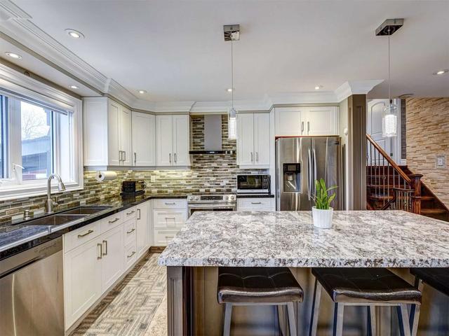 59 Gatesgill Cres, House detached with 4 bedrooms, 3 bathrooms and 6 parking in Toronto ON | Image 27