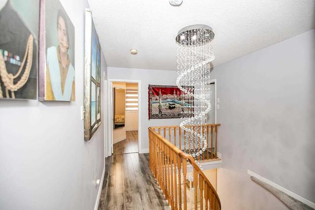 118 Malta Ave, House detached with 4 bedrooms, 4 bathrooms and 6 parking in Brampton ON | Image 10