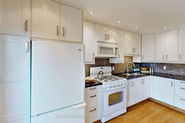 46 Arundel Ave, House semidetached with 3 bedrooms, 2 bathrooms and 2 parking in Toronto ON | Image 5