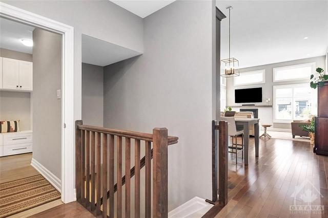 816 Artemis Circle, Townhouse with 2 bedrooms, 2 bathrooms and 6 parking in Ottawa ON | Image 4