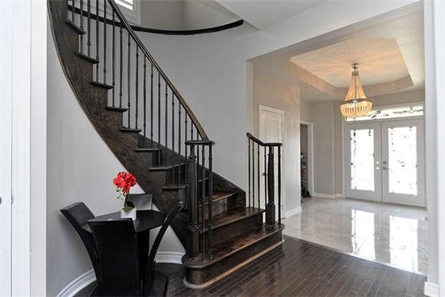 19 Gorman Ave, House detached with 4 bedrooms, 5 bathrooms and 2 parking in Vaughan ON | Image 6