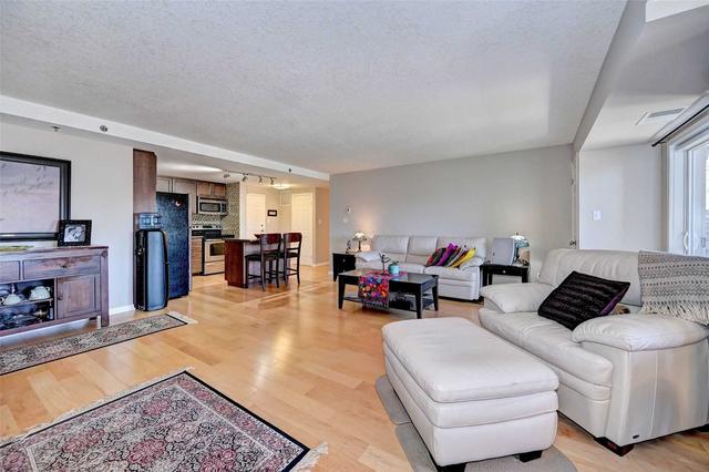 201 - 345 Fisher Mills Rd, Condo with 2 bedrooms, 2 bathrooms and 1 parking in Cambridge ON | Image 7