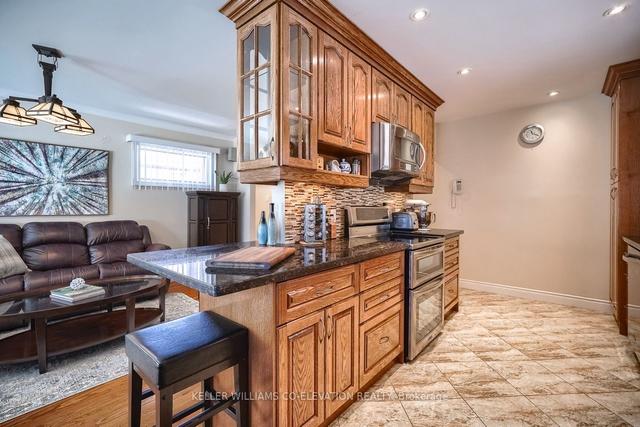 92 Crocus Dr, House detached with 3 bedrooms, 2 bathrooms and 3 parking in Toronto ON | Image 26