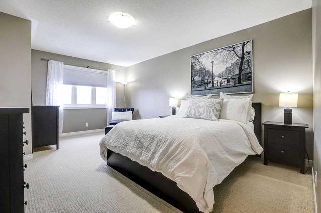 93 Southdown Ave, House attached with 3 bedrooms, 3 bathrooms and 3 parking in Vaughan ON | Image 9