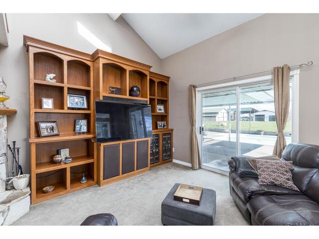 4220 184 Street, House detached with 3 bedrooms, 3 bathrooms and 15 parking in Surrey BC | Image 20