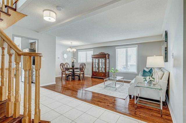 2821 Cartwright Cres, House detached with 4 bedrooms, 3 bathrooms and 4 parking in Mississauga ON | Image 30