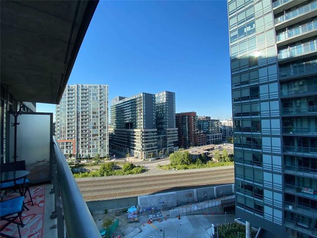 1004 - 20 Joe Shuster Way, Condo with 2 bedrooms, 1 bathrooms and 0 parking in Toronto ON | Image 17