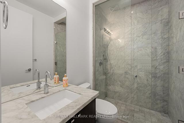1301 - 39 Queens Quay E, Condo with 2 bedrooms, 3 bathrooms and 2 parking in Toronto ON | Image 5