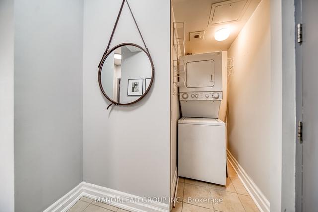 512 - 70 Alexander St, Condo with 2 bedrooms, 2 bathrooms and 1 parking in Toronto ON | Image 32